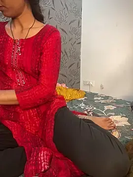 Pari_lovers  live sex cam