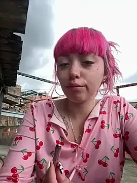 SweetGigi420  live sex cam