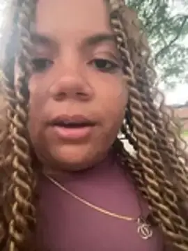Ilovetowalk  live sex cam