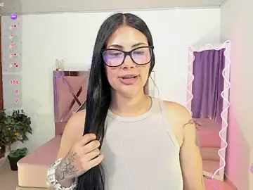 Babyvenu_tay  live sex cam