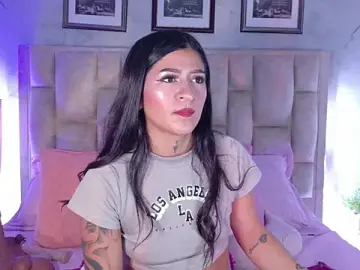 ChloeBliss_  live sex cam