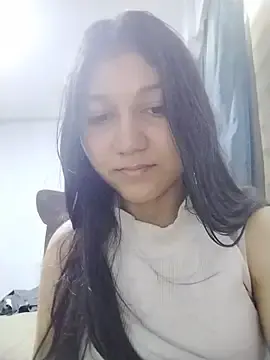 Honeysweet69  live sex cam