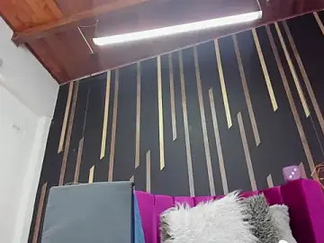SweetVenuus  live sex cam
