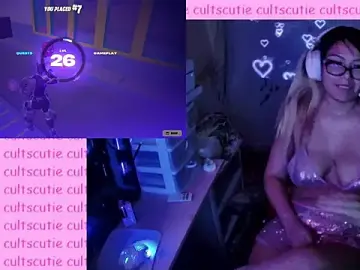 Cultscutie  live sex cam