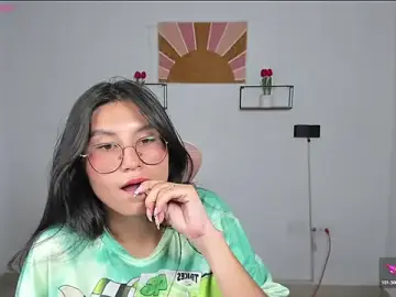 Emily_villamil  live sex cam
