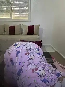 DIAMOUNDA  live sex cam