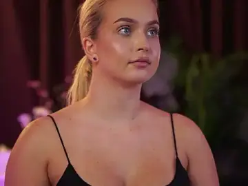 ElyssawetXX  live sex cam