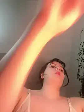 Helena_manok  live sex cam