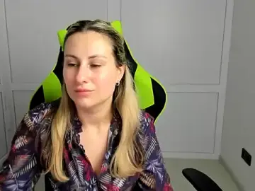 MissLunariaa  live sex cam