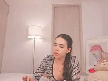 Queen_baby02  live sex cam