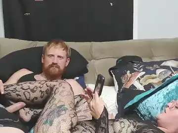 RidgeBee  live sex cam