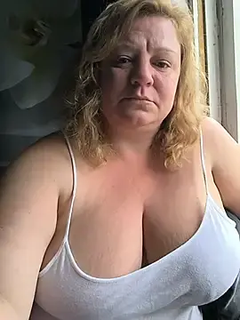 Jusichka  live sex cam