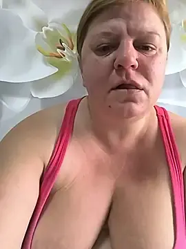 Jusichka  live sex cam