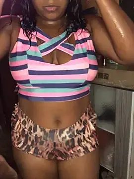 Novinhavip777  live sex cam