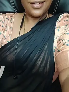 Sexy-keerthi  live sex cam