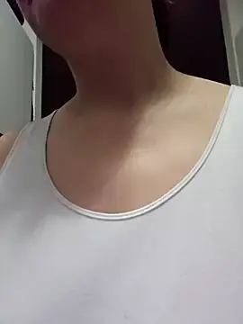Beatrix85  live sex cam