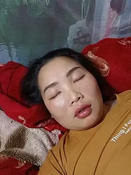 Julie-xx  live sex cam
