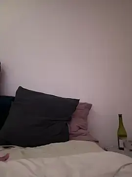 StrawberryFr  live sex cam