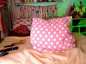 UrSexyMilf  live sex cam