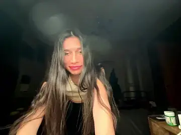 Yesmymia  live sex cam