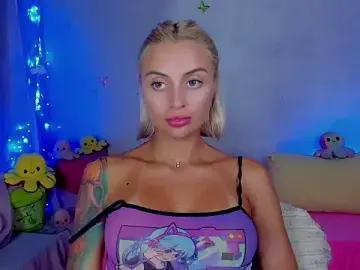 YourLizzyDoll  live sex cam