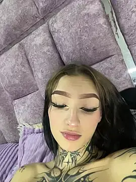 Dulce-katt  live sex cam