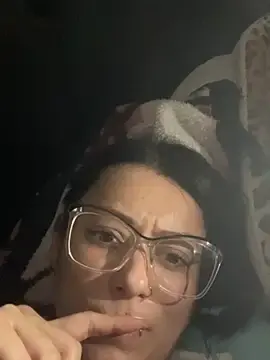 Malejitha17  live sex cam