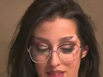AishaHummer  live sex cam
