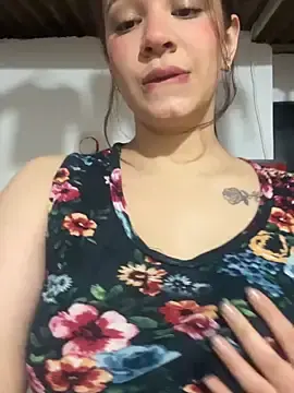 HinataArai  live sex cam