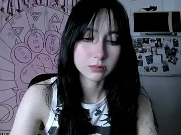 Holy420lolii  live sex cam