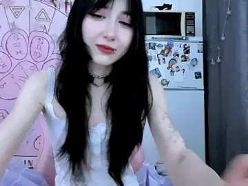 Holy420lolii  live sex cam