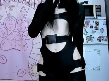 Holy420lolii  live sex cam
