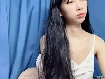 Lili-2  live sex cam