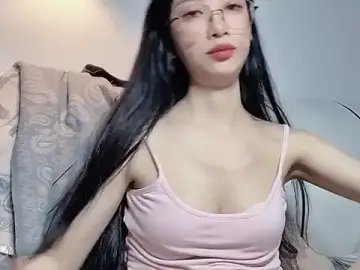 Lili-2  live sex cam