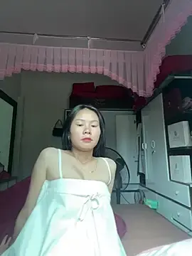 TiniPeach  live sex cam