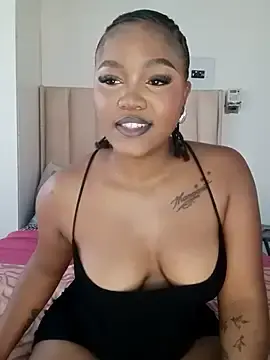 Charmainexxx  live sex cam
