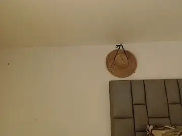 Cloehonney  live sex cam