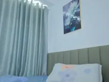 Sweety_vikky  live sex cam