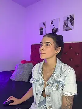 Channel_sander  live sex cam