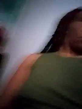 Honeybreeze  live sex cam