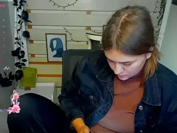 Josephine_Kiss  live sex cam