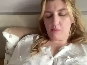 Kadayy1  live sex cam