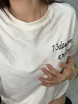 Mon2k-sayhi  live sex cam