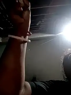 Sexy-Aliya  live sex cam