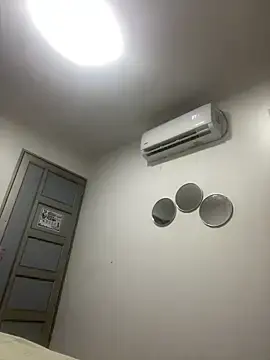 Lizmy  live sex cam