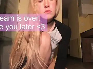 Lola_forever  live sex cam