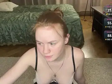 KarlynGow  live sex cam