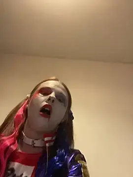 Louise_Burnett  live sex cam