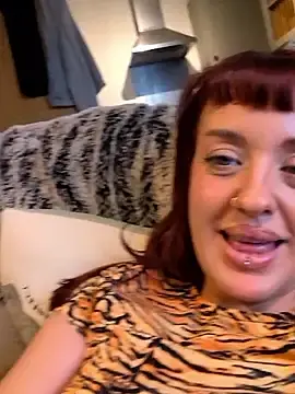 Petite_Juicy_Olive  live sex cam