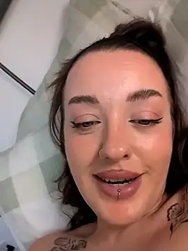 Petite_Juicy_Olive  live sex cam